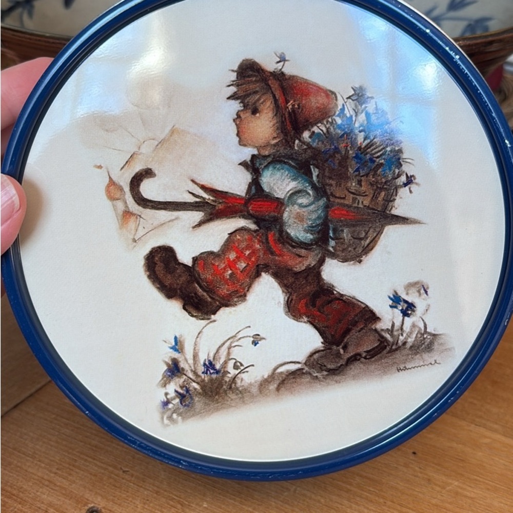 Hummel Vintage Tin